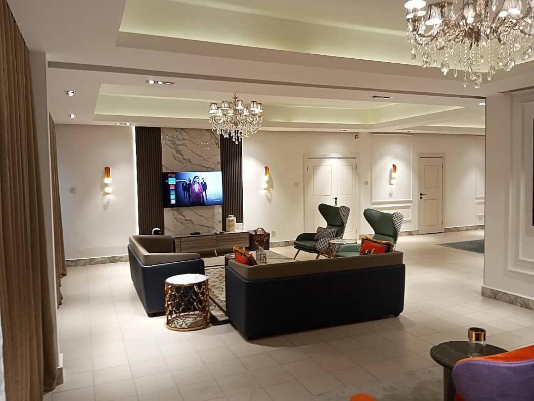 Sujimoto Residences Macdonald Lagos Ngoại thất bức ảnh